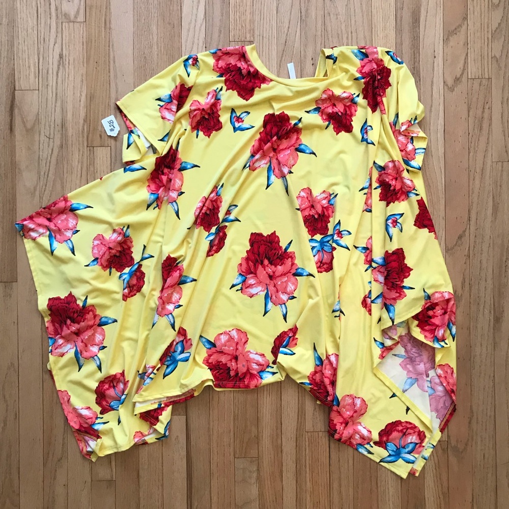 NWT Women’s Plus Size Top SZ 3XL🌼